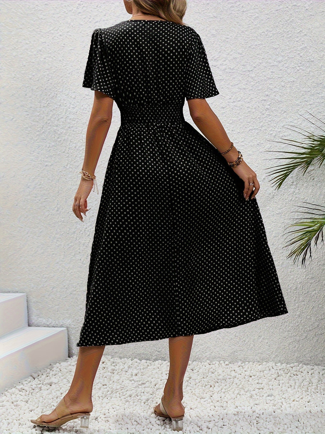 Casey | Timeless Polka Dot Elegance