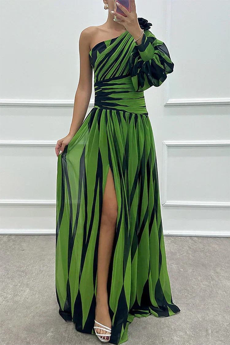 Shiloh - Elegant Striped One-Shoulder Maxi Dress