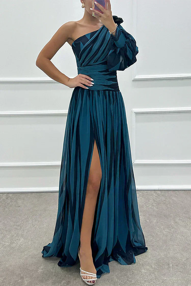 Shiloh - Elegant Striped One-Shoulder Maxi Dress