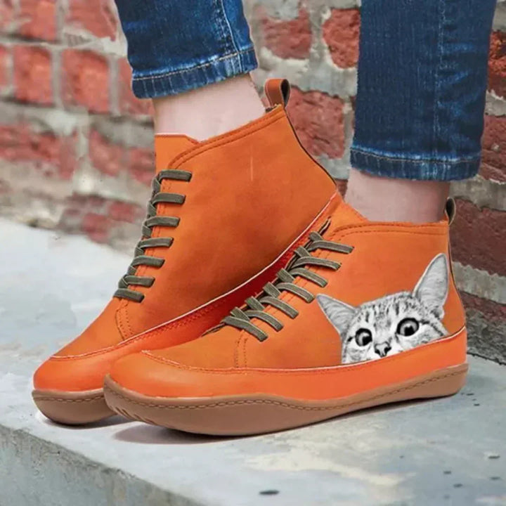 Logan | Leather Ankle Boots for Cat Lovers