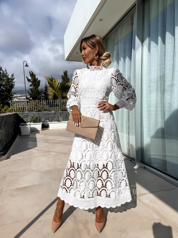 Noor - Romantic Lace Dress