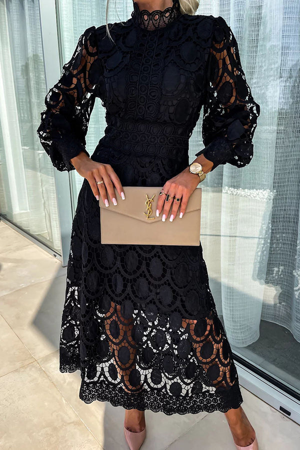 Noor - Romantic Lace Dress