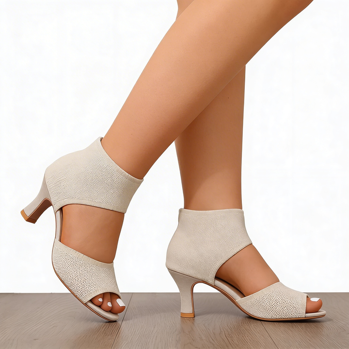 Amelia | Orthopedic Elegance Meets Comfort