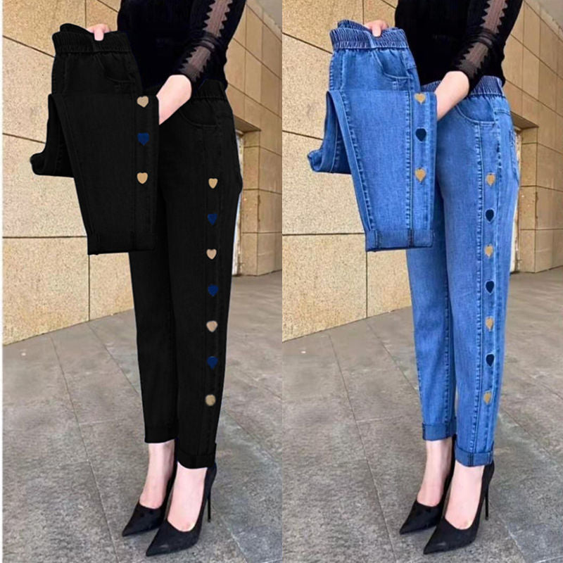 Cassie | Highly Elastic Jeans with Heart Motif Embroidery
